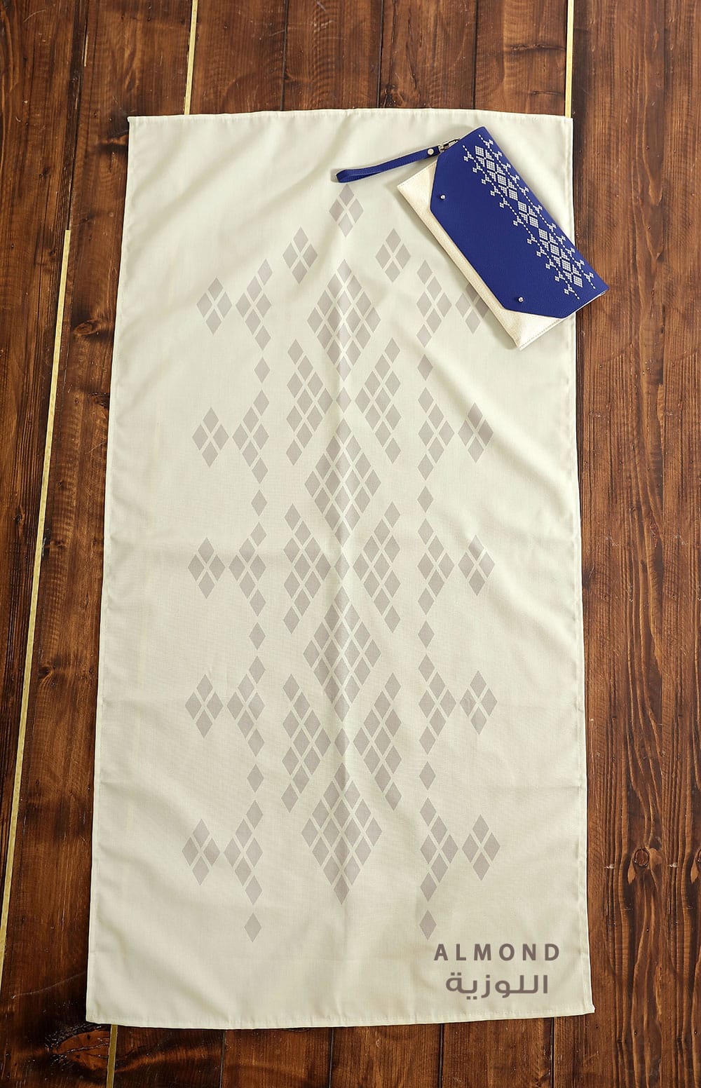 Prayer Matt with Clutch Amina Gallery