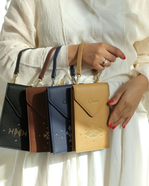 NQ6 Lux Phone Bag