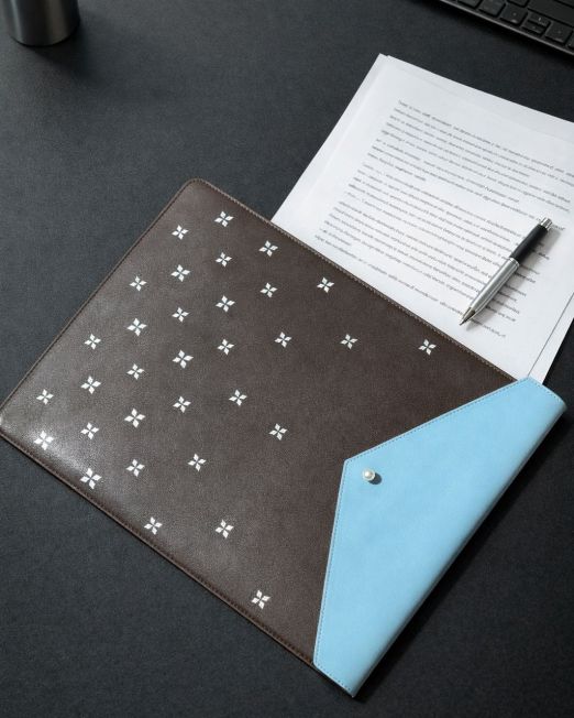 Al Naqda Ipad Folder